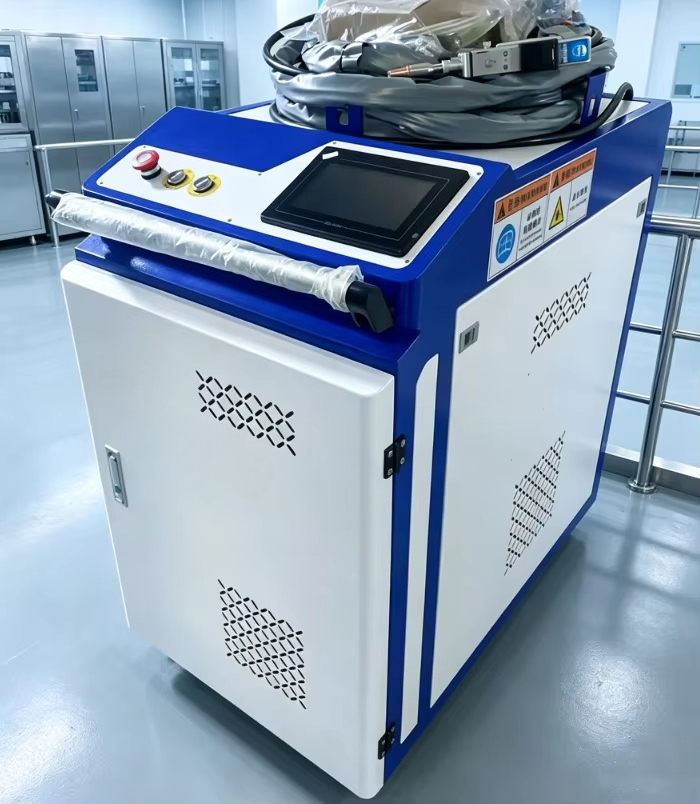 Mesin Pembersih Laser CNC Geng - Laser Cleaning Machine 2000W ulasan dan harga