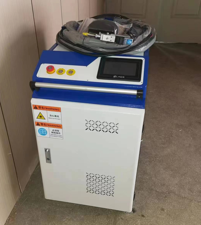 Mesin Pembersih Laser CNC Geng - Laser Cleaning Machine 2000W ulasan dan harga