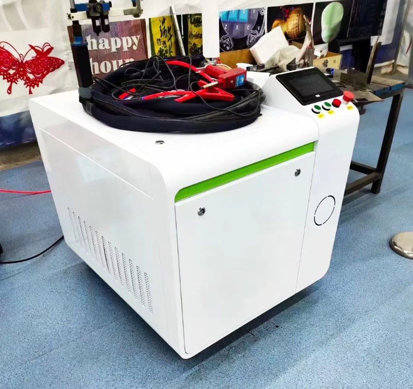 Pembersih Laser OEM Portabel,  - Laser Cleaning Machine 2000W ulasan dan harga